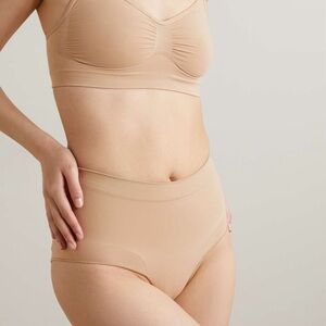 SKIMS Seamless Sculpt Mid Waist Brief Size S/M Shapewear Intimates